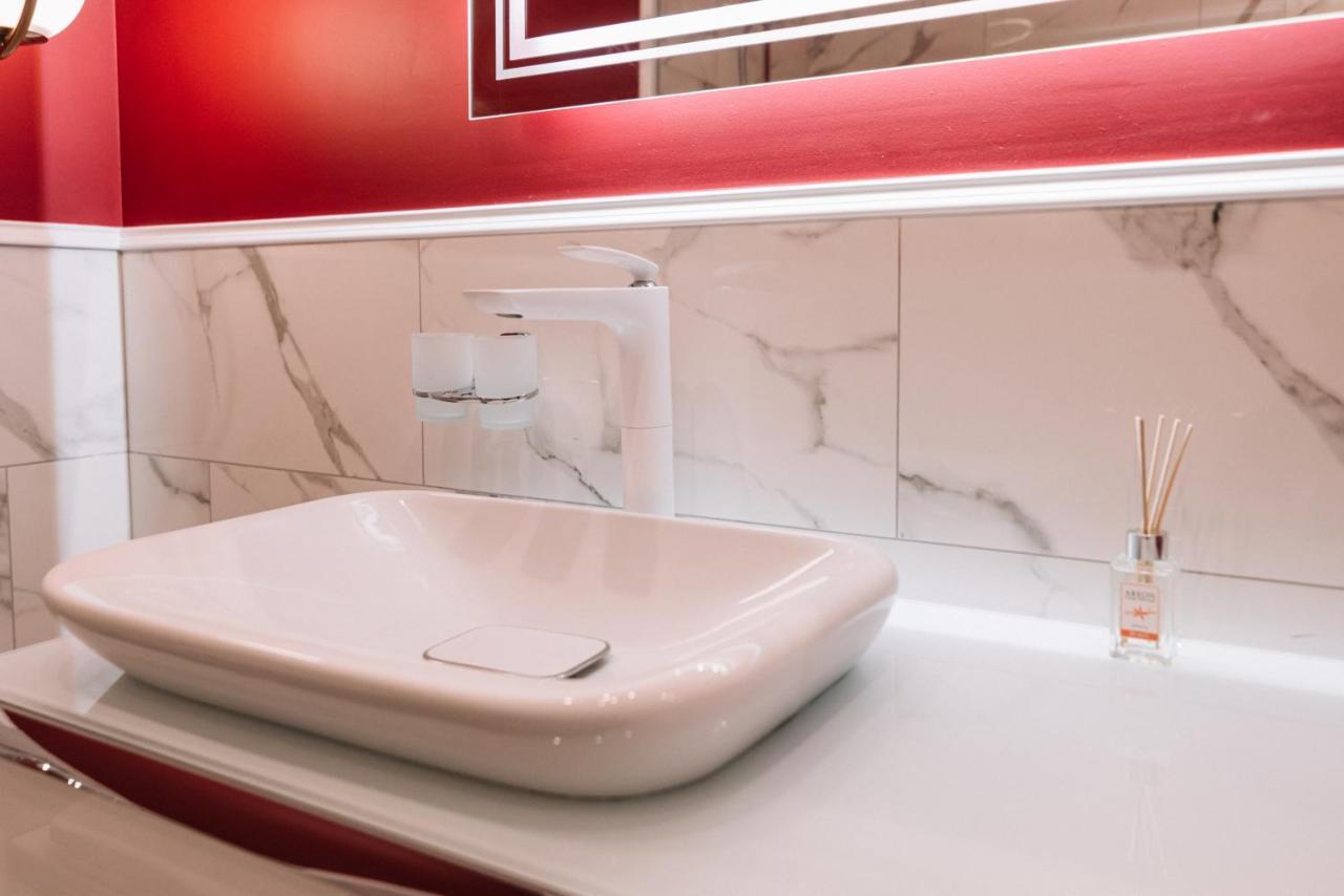 Royal Tower Vip Smart Apartments 4 Kiev Dış mekan fotoğraf